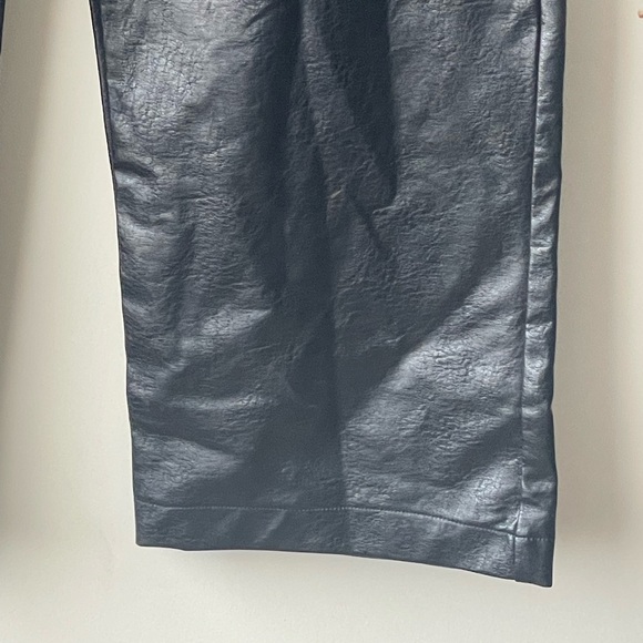 Fashion Nova - Picture 9 of 12